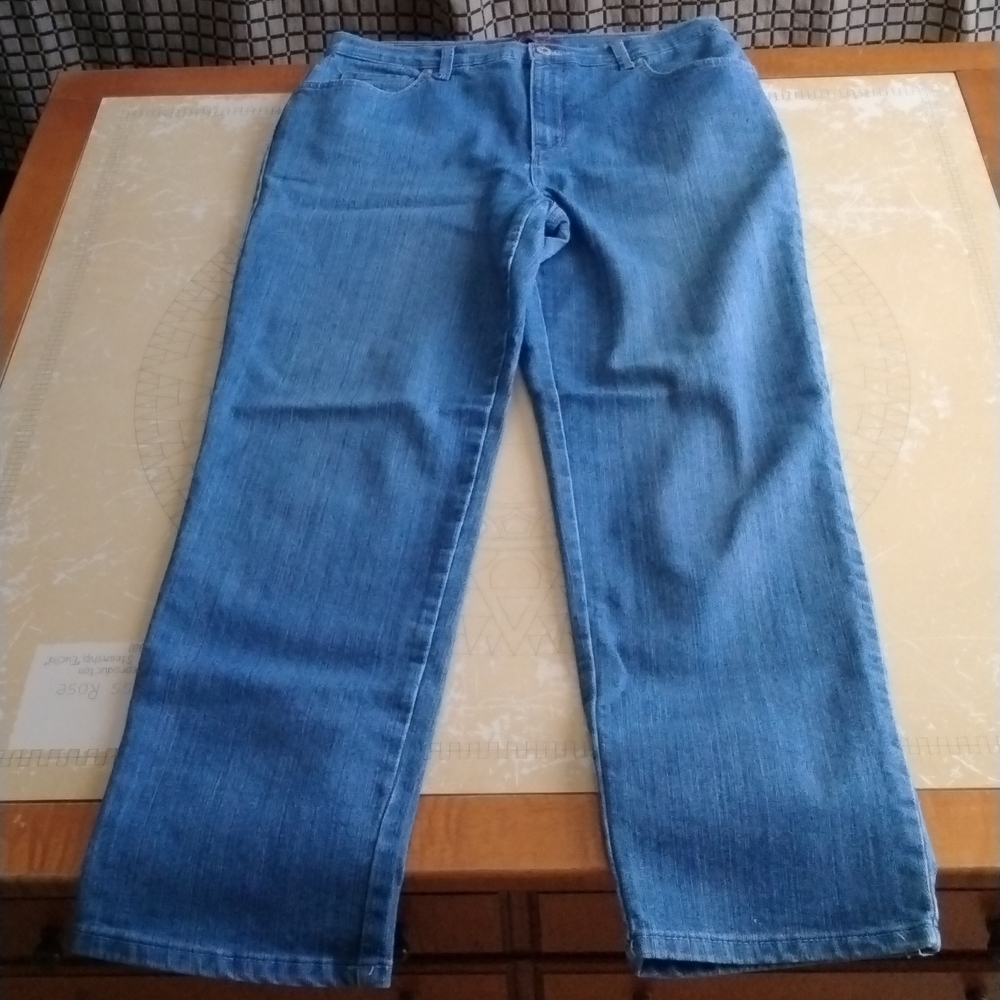 Gloria Vanderbilt Missy Average Amanda Jeans Sz. 12